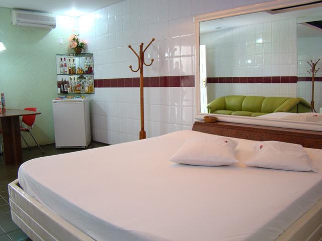 Tititi Motel (Adults Only) Olinda Habitación foto